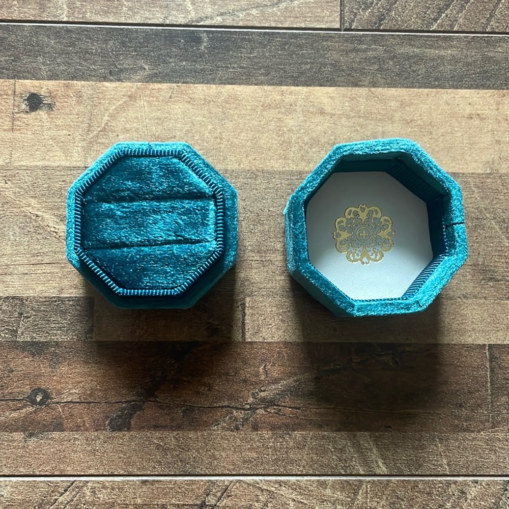 Ring holder
